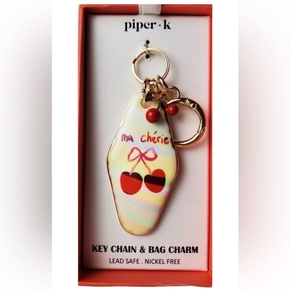 PIPER K Retro Style Motel Hotel Key Ma Chérie Cherry Keychain Bag Charm NEW NWT